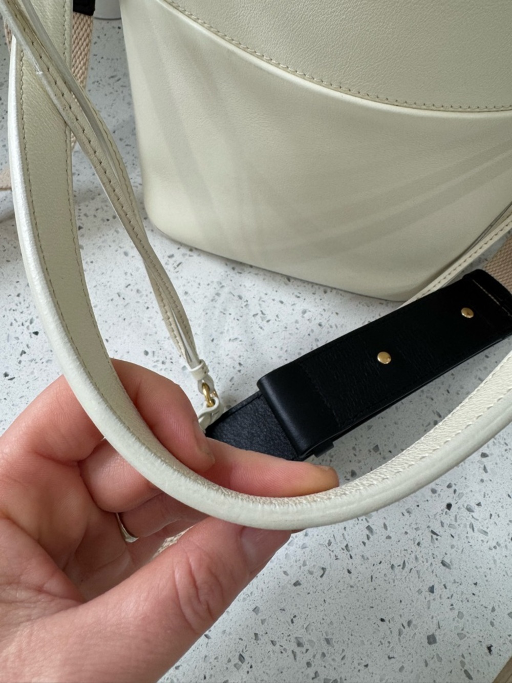 Chloe Ivory Leather Roy crossbody shoulder Bag - Picture 4 of 13